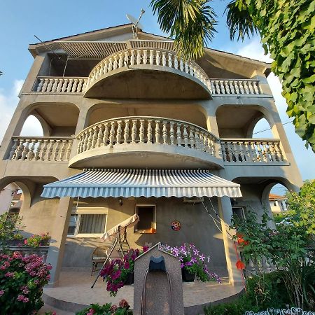Apartman Palma Marinici  المظهر الخارجي الصورة