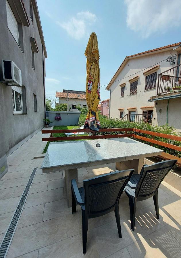 Apartman Palma Marinici  المظهر الخارجي الصورة