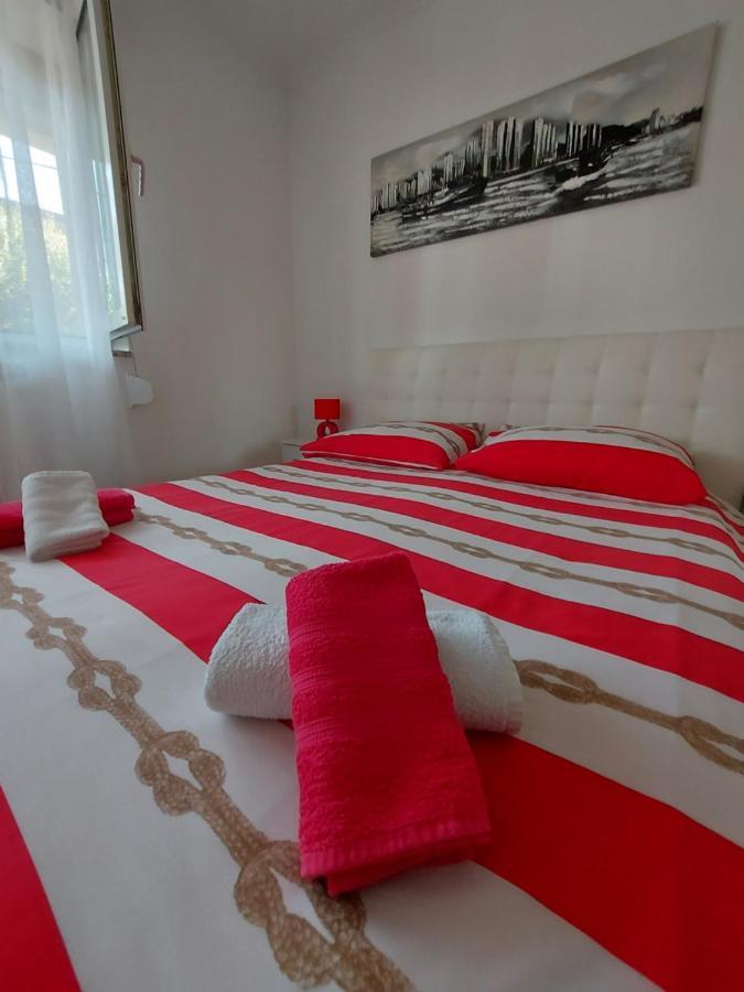 Apartman Palma Marinici  المظهر الخارجي الصورة