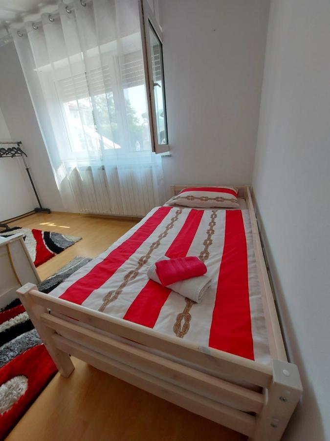 Apartman Palma Marinici  المظهر الخارجي الصورة